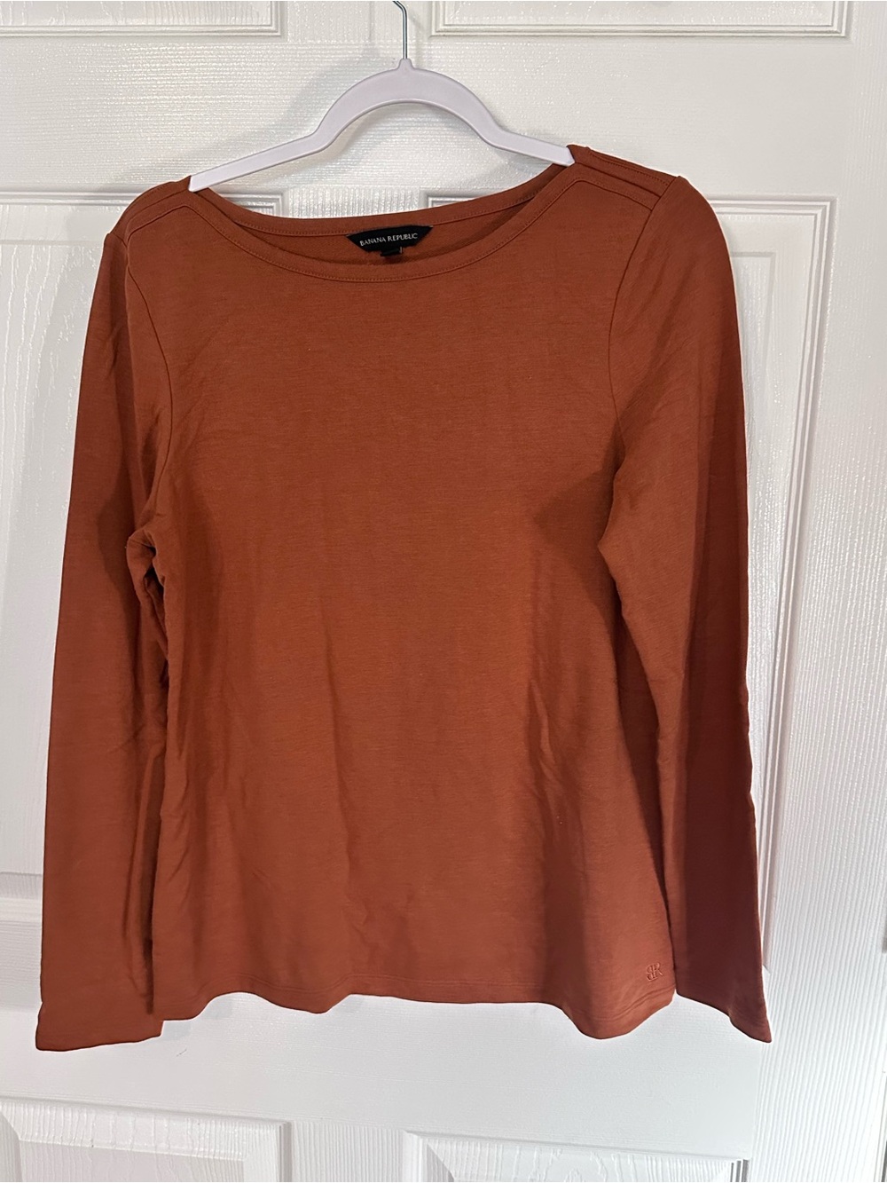 Banana Republic Women's Long Sleeve Top in Rust Brown